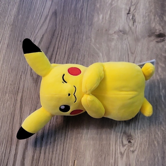 Pokémon l yellow plush l 9inch l stuffed animal - Picture 1 of 4